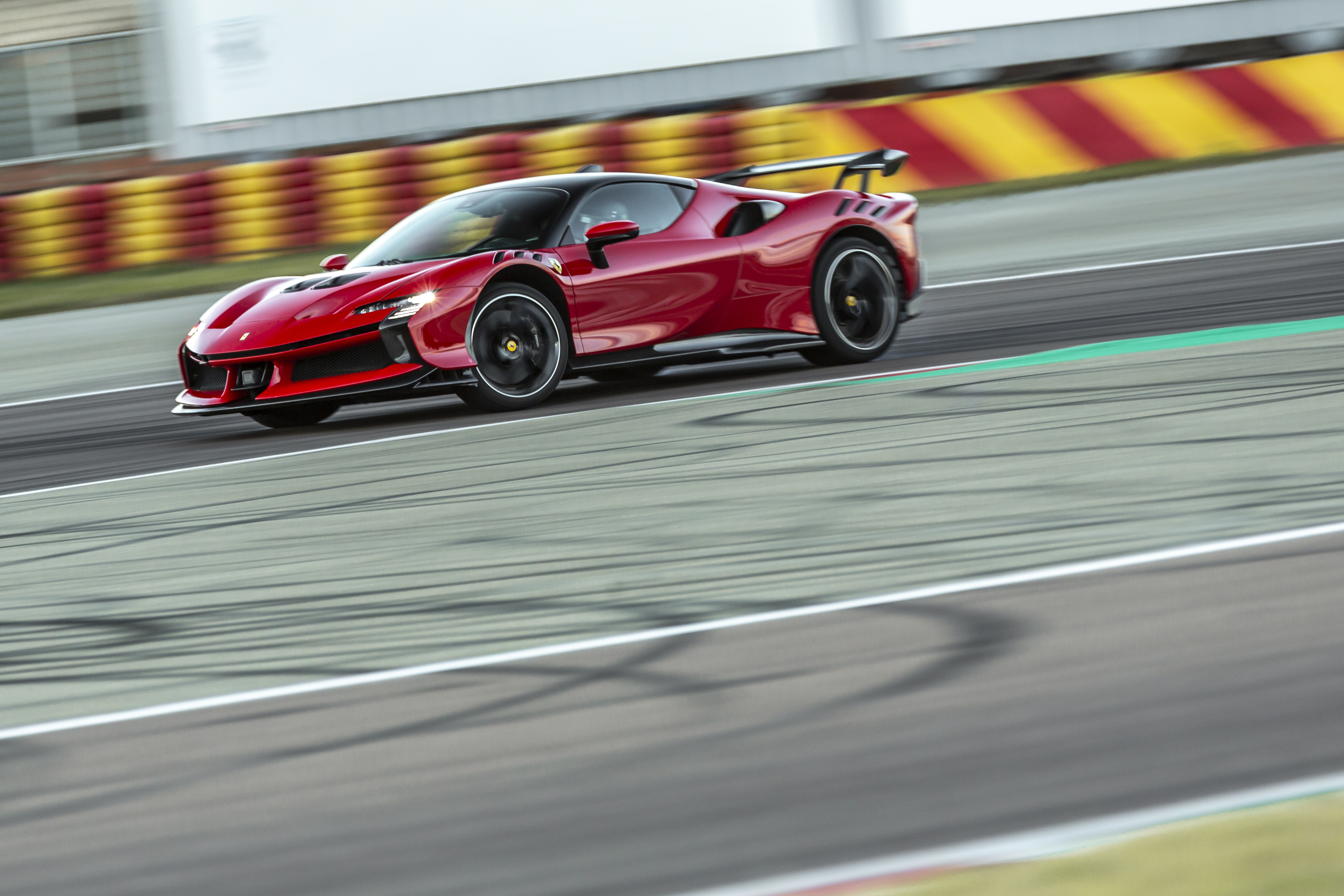 Fastest road-legal Ferrari ever to lap the circuit