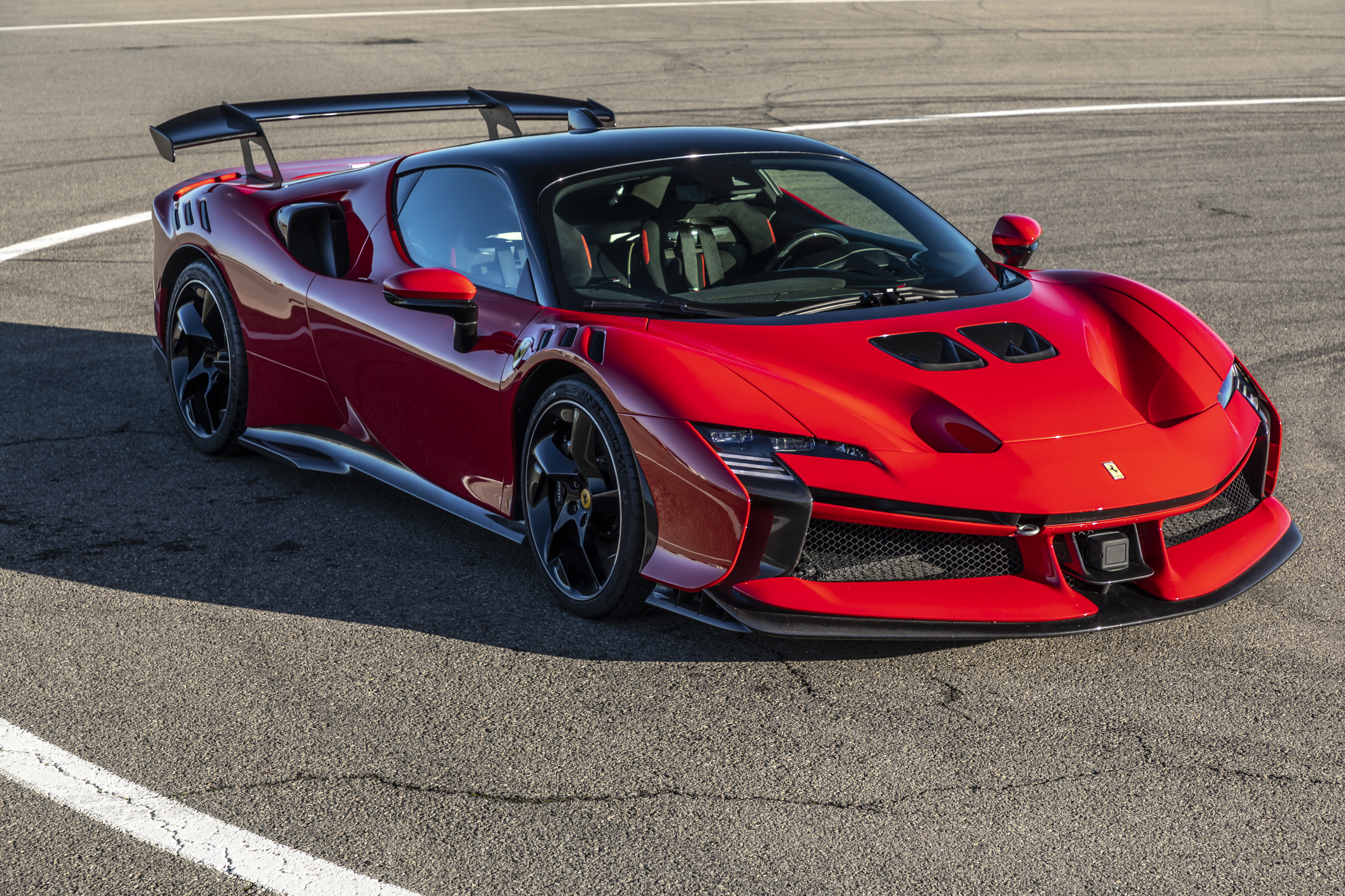 Fastest road-legal Ferrari ever to lap the circuit